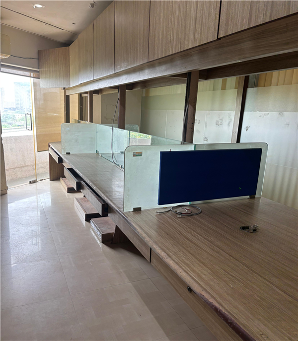 office space for rent in Dahisar east