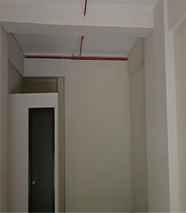 Spacious Commercial Property for Lease in Dahisar East